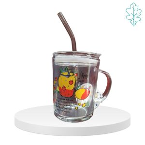 Bicchiere in vetro con cannuccia